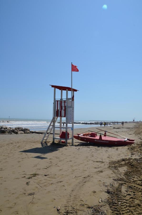 Mar60 Apartments Caorle Kültér fotó
