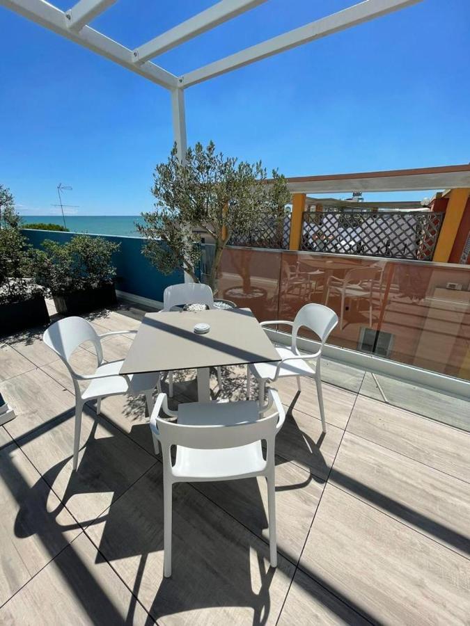 Mar60 Apartments Caorle Kültér fotó